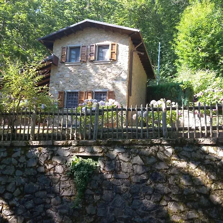 - Metato Sulle Alpi Apuane * Mezzana (Lucca)