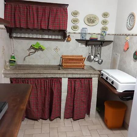 - Metato Sulle Alpi Apuane Chalet